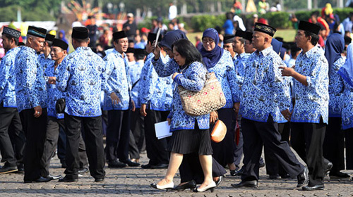 Guru di Tanah Karo Resah, Gaji Tertunggak Berbulan-bulan... Guru di Tanah Karo Resah, Gaji Tertunggak Berbulan-bulan...
