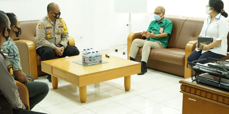 Kapolres Simalungun Pantau Adaptasi Kebiasaan Baru di Kawasan Industri Nusantara Sei Mangkei Kapolres Simalungun Pantau Adaptasi Kebiasaan Baru di Kawasan Industri Nusantara Sei Mangkei