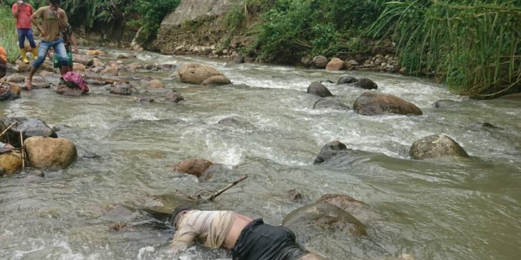 Dua orang Nenek, Boru Hutabarat Tewas Terseret Arus Sungai di Taput