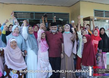 Ibu Perwiridan: Bang Hasim masih Muda, Ganteng, dan Orang Kampung Kita. Untuk Apa Sama yang Lain...