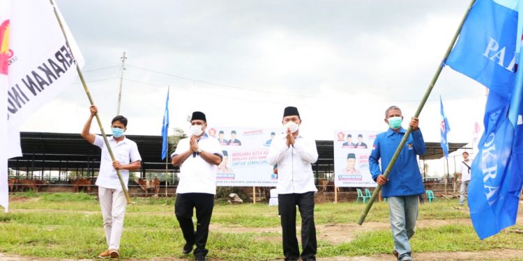 Bacalon Bupati Simalungun Nur Hasim-Tumpak Siregar, Bagikan Kurban di Hari Tasyrik Terakhir