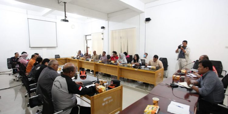 Cegah Mewabahnya Covid-19: Pasar dan Pintu Masuk Siantar Dipantau, Pedagang Diimbau Jangan Timbun Sembako Cegah Mewabahnya Covid-19: Pasar dan Pintu Masuk Siantar Dipantau, Pedagang Diimbau Jangan Timbun Sembako