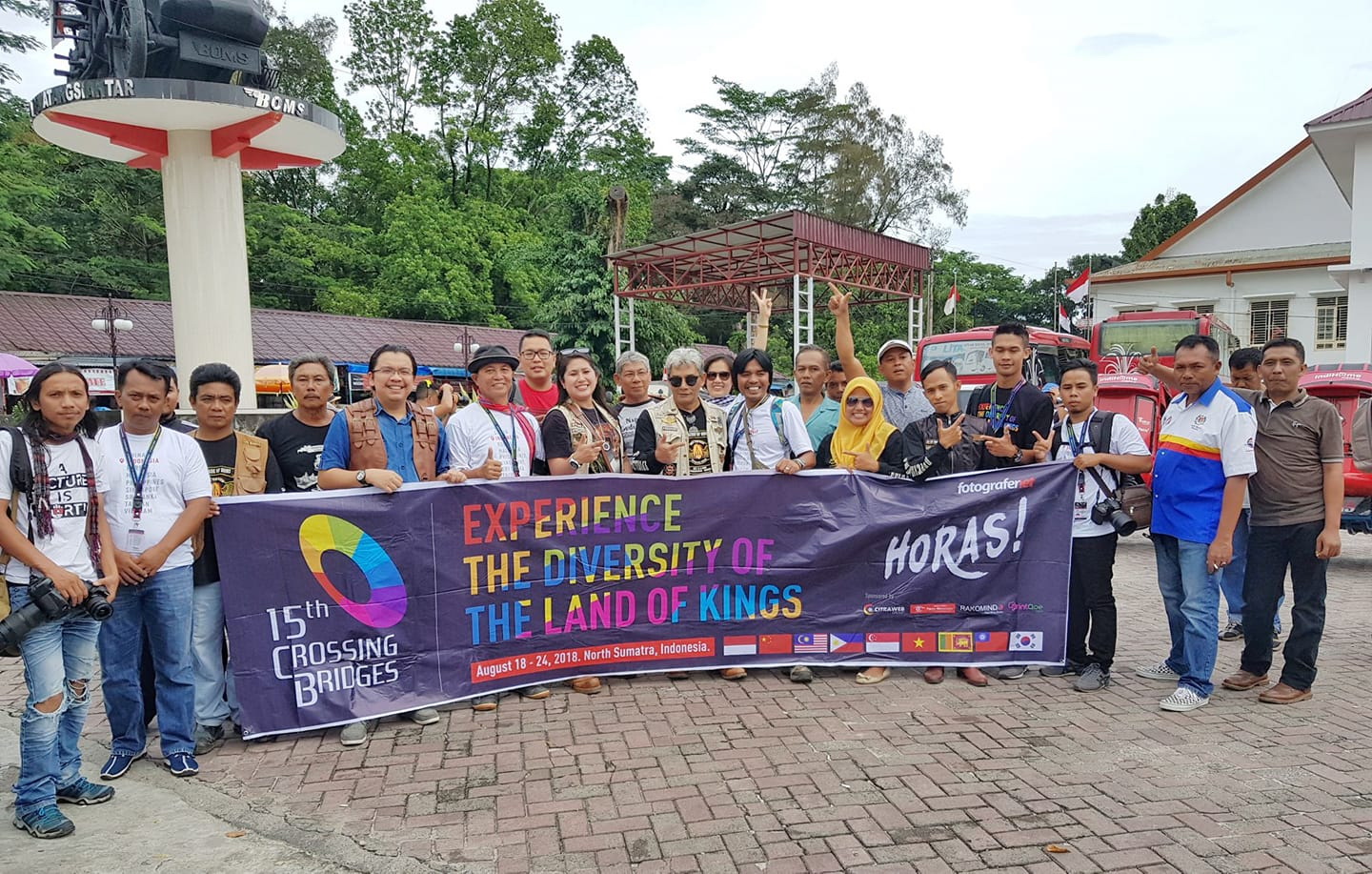 Hotel Horison Pematangsiantar Dukung event "Crossing Bridges" Komunitas Fotografer Dunia Hotel Horison Pematangsiantar Dukung event "Crossing Bridges" Komunitas Fotografer Dunia