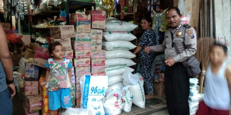 Main Hp di Pinggir Jalan, Yuli Pasaribu Bocah 6 Tahun Dijambret Main Hp di Pinggir Jalan, Yuli Pasaribu Bocah 6 Tahun Dijambret