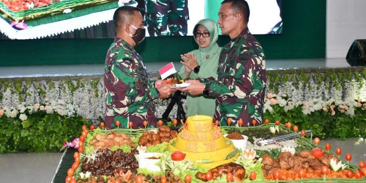 70 Tahun Kodam I Bukit Barisan Bersumbangsih Untuk NKRI 70 Tahun Kodam I Bukit Barisan Bersumbangsih Untuk NKRI