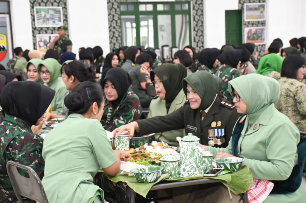 Selamat Hari Ulang Tahun Ke-58 Korps Wanita Angkatan Darat Selamat Hari Ulang Tahun Ke-58 Korps Wanita Angkatan Darat