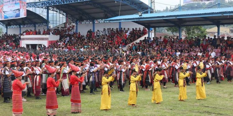 Tapanuli Utara Rayakan HUT dengan Pemecahan Rekor MURI Tari Tor Tor
