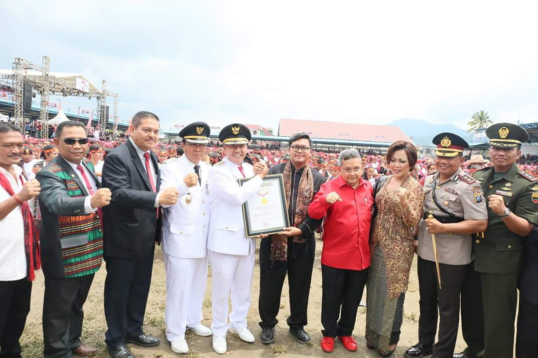 Tapanuli Utara Rayakan HUT dengan Pemecahan Rekor MURI Tari Tor Tor