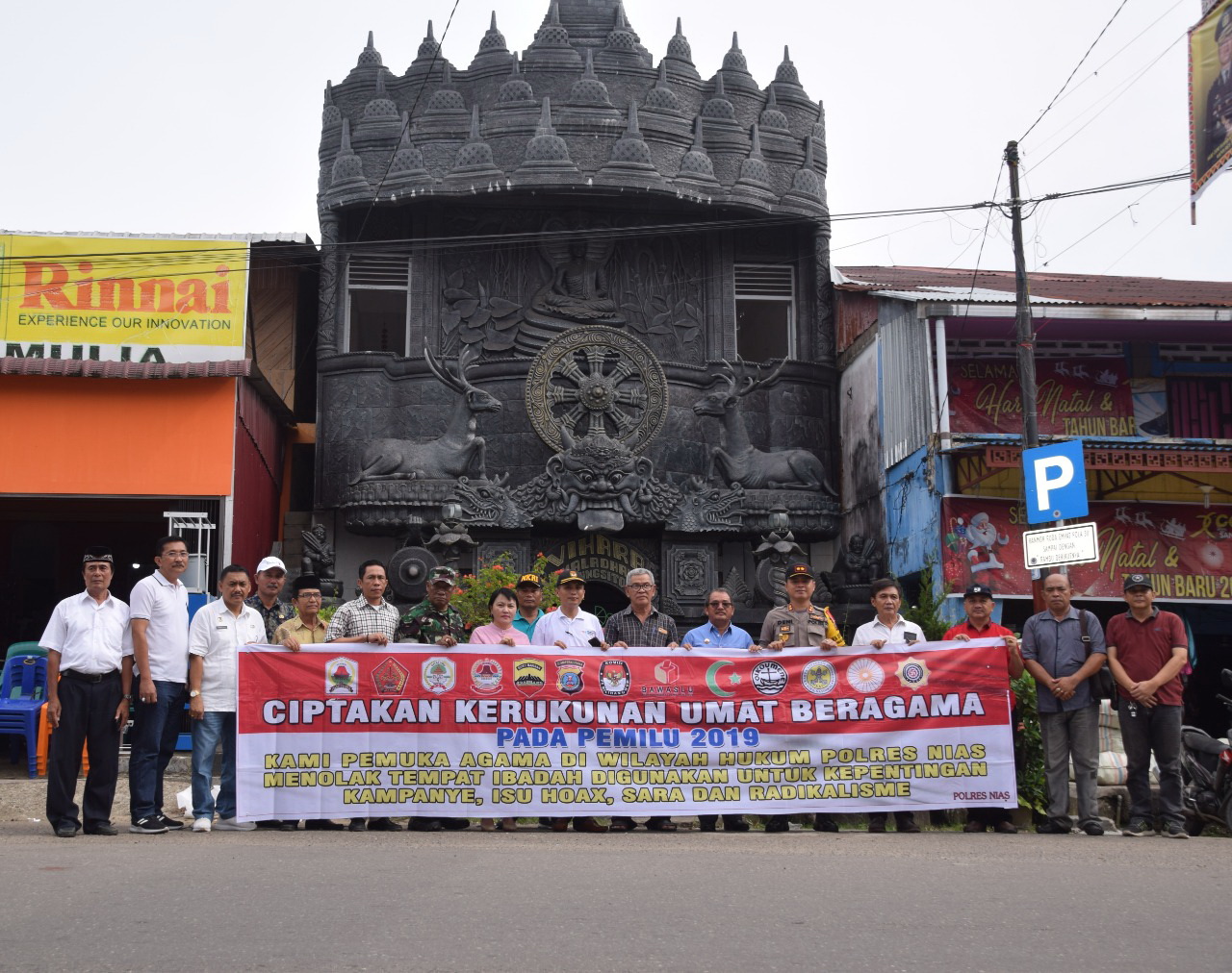 Tolak Politisasi Agama, Tempat Ibadah di Wilayah Polres Nias Dipasangi Spanduk Tolak Politisasi Agama, Tempat Ibadah di Wilayah Polres Nias Dipasangi Spanduk