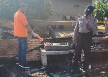 Satu Rumah Rosida Manurung yang Dihuni 4 Keluarga di Simalungun Terbakar