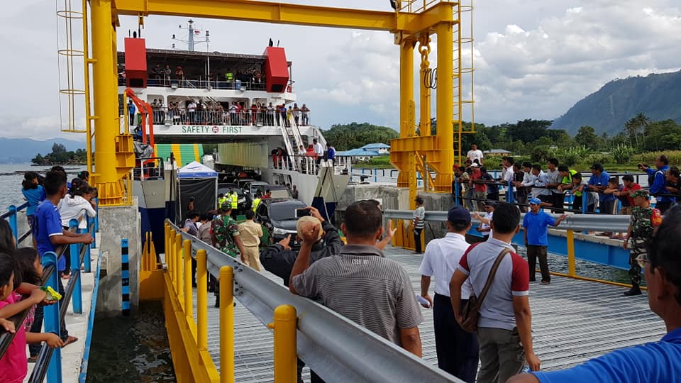 Mengarungi Danau Toba dengan KMP Ihan Batak, ini Jadwal dan Tarifnya..