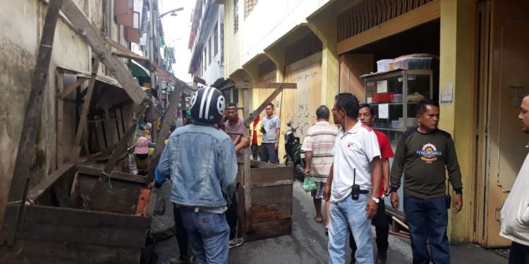 Pedagang Ikan Hias di Mariam Tomong Direlokasi ke Jalan Tenis