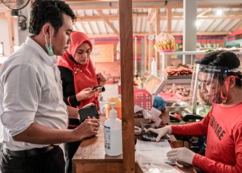 Menparekraf Imbau Restoran di Destinasi Wisata Disiplin Terapkan Protokol Kesehatan
