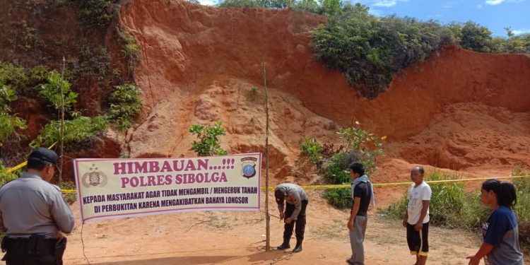 Dua Warga Tewas Tertimbun Longsor, Polres Sibolga Imbau warga Tidak Mengeruk Tanah Pebukitan