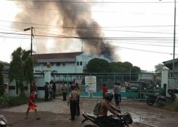 Kebakaran Hebat Hanguskan Gudang Indomarco
