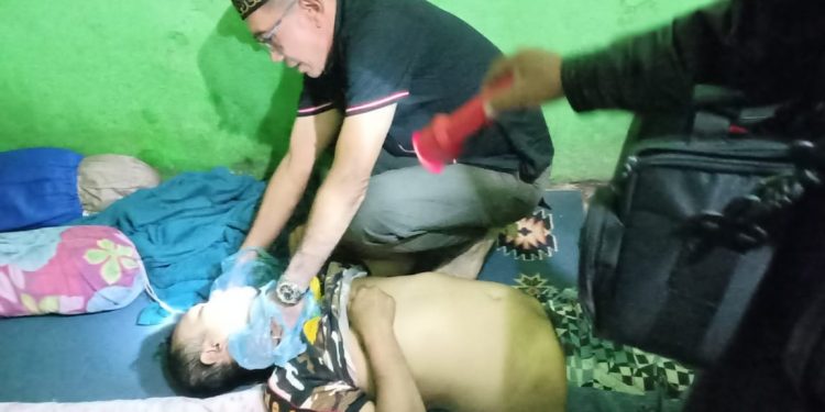 Penemuan Mayat Indra Ginting di Dalam Kamar Gegerkan Warga Penemuan Mayat Indra Ginting di Dalam Kamar Gegerkan Warga