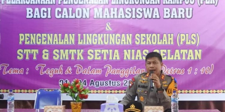 Kapolres Nisel Sosialisasi AKB kepada Calon Siswa SMTK Setia Moale dan Calon Mahasiswa Injili Arastamar