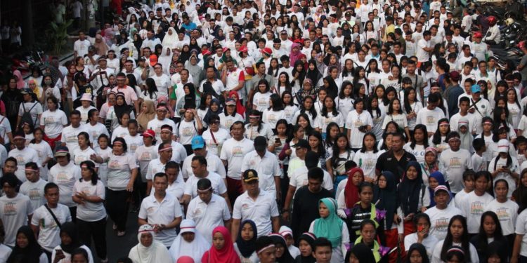 Puncak Millennial Road Safety Festival, Ribuan Warga Siantar Jalan Santai 