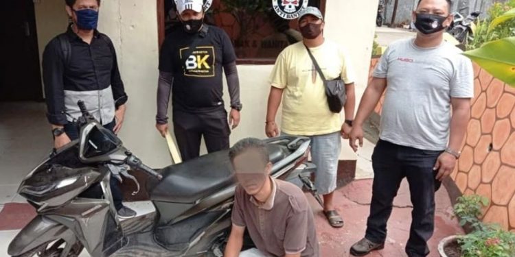 Janji Cuma Lima Menit, Akhirnya ML Dalam Sel