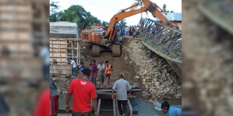 Jembatan Gido Nias-Nias Selatan Sudah Dapat Dilalui Berkat Kerjasama TNI-POLRI