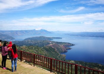 Jelajahi Pesona Indahnya Danau Toba dalam 4 Hari 3 Malam