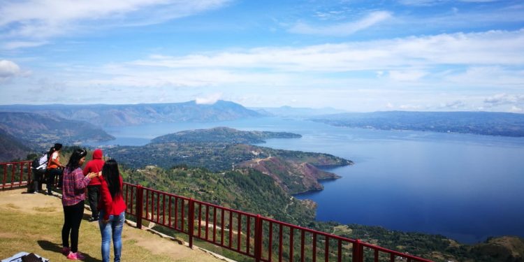 Jelajahi Pesona Indahnya Danau Toba dalam 4 Hari 3 Malam Jelajahi Pesona Indahnya Danau Toba dalam 4 Hari 3 Malam