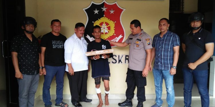 Jeriko Situmeang Ditembak Usai Bobol Kantor Notaris Jeriko Situmeang Ditembak Usai Bobol Kantor Notaris