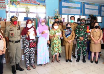 Penyaluran JPS Tahap III di Siantar, Tak Pakai Masker Jangan Dilayani!