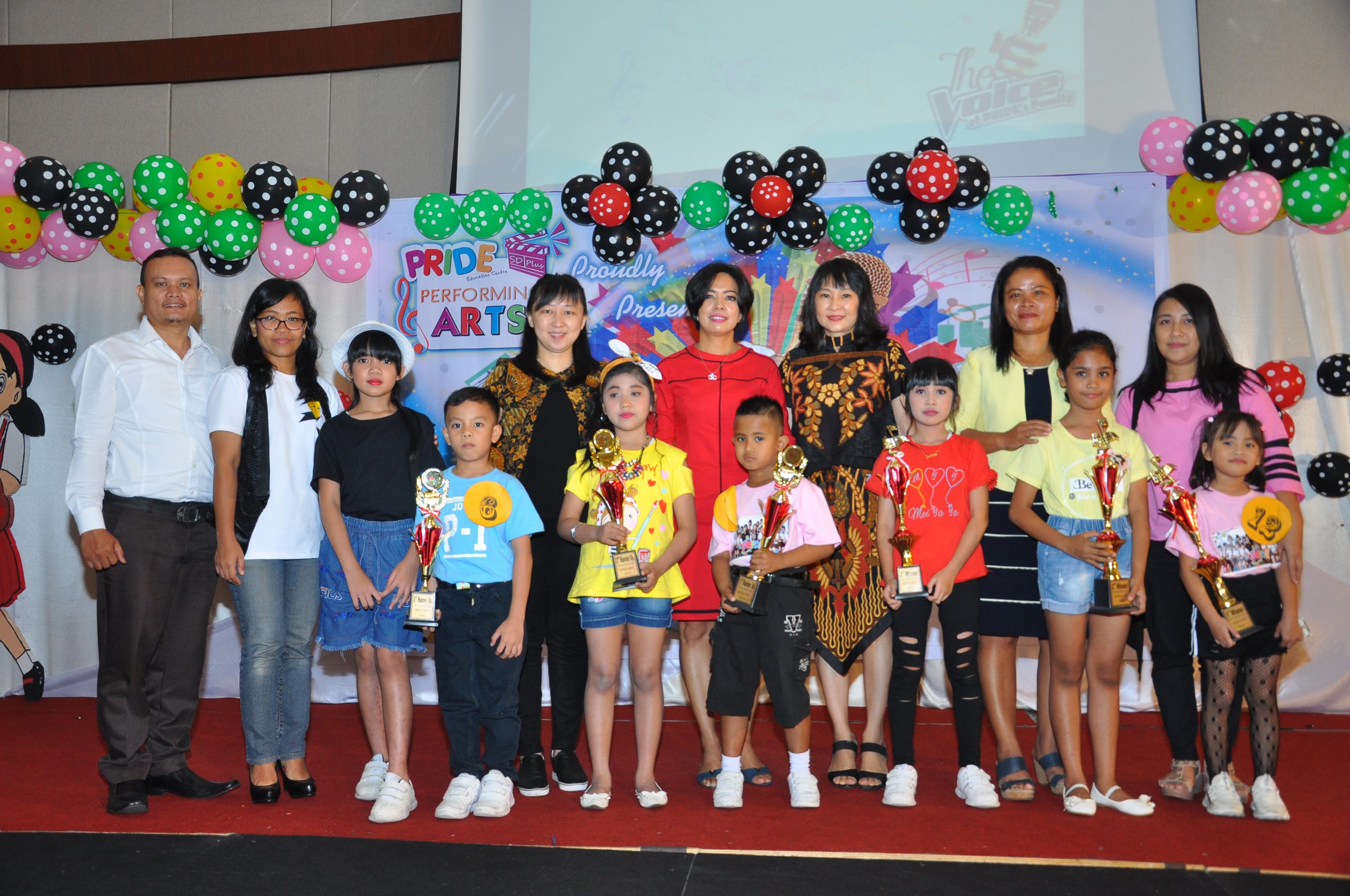 112 Siswa Pride Plus dan Orangtua Ikuti Pentas Seni, Ada Lomba Bernyanyi Keluarga