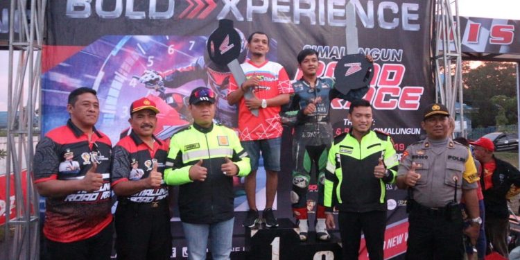 Reza Fahlevi dan Fadil Muharam, Juara Umum Simalungun Road Race 2019 Reza Fahlevi dan Fadil Muharam, Juara Umum Simalungun Road Race 2019