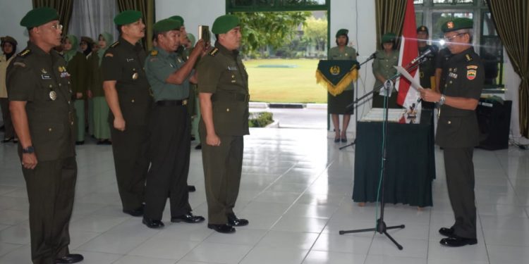 Ka Rumkit Tentara Diganti, Sertijab Dipimpin Kolonel Ckm dr. Sutan Bangun Ka Rumkit Tentara Diganti, Sertijab Dipimpin Kolonel Ckm dr. Sutan Bangun