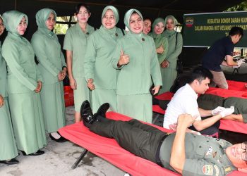 Aksi Donor Darah Memeriahkan HUT ke-74 Keuangan Angkatan Darat di Medan
