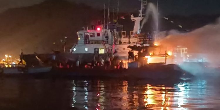 Siap Berangkat Melaut, KM Doa Poma Terbakar di Tangkahan Hj. Masliha Sibolga