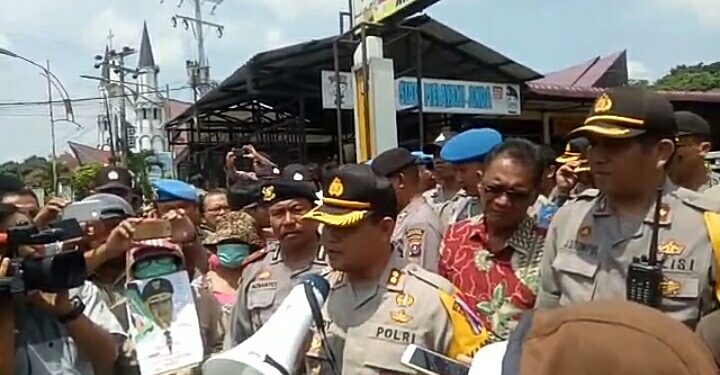 Gelar Aksi Ke Mapolres, Pengunjuk Rasa Diterima Kapolres Siantar