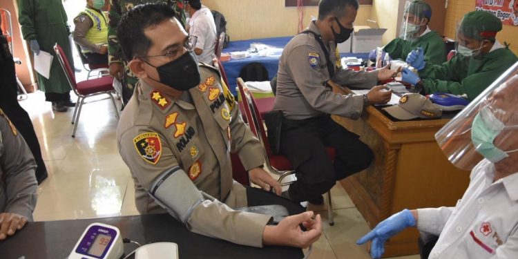 Polres Bogor Sambut HUT Bhayangkara Dengan Donor Darah