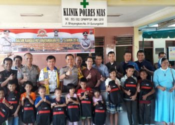 Bakti Sosial Lions Club Bersama Polres Nias