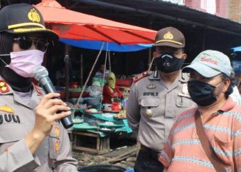 AKBP Juliani Prihatini Pimpin Penyemprotan Disinfektan Skala Besar di Padangsidempuan