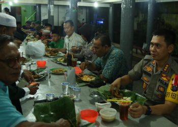 Kapolrestabes Medan Buka Puasa Bersama Anak Panti Darul Aitam