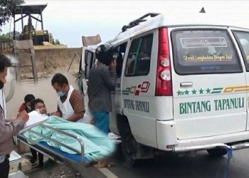 Bawa Penumpang asal Siantar Mobil KBT Tabrak Truk Mogok di Jalinsum Siantar-Tebingtinggi. Ini Data Korbannya...