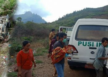 Pulang dari Pekan, Mobil Pick Up Bawa 27 Penumpang Terjun ke Jurang di Toba, 3 Anak Tewas
