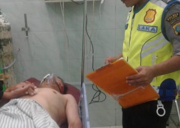 Kek Murli Ditabrak Avanza di Jalan Sutomo Siantar