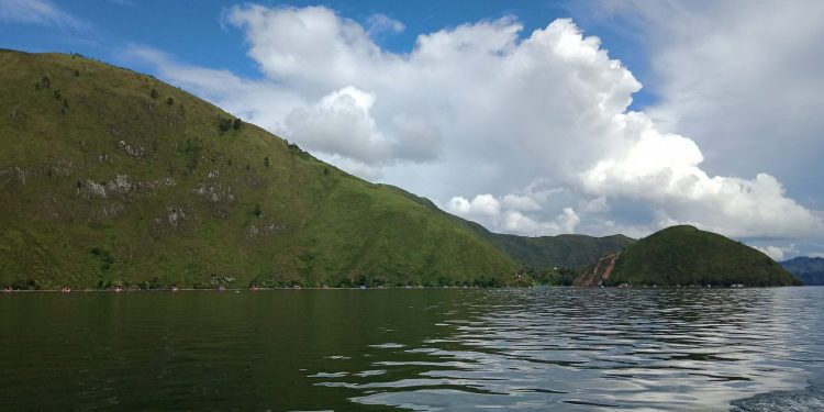 Kerusakan Danau Toba Sudah Parah, Luhut Pandjaitan Ingin Keramba Dibersihkan Kerusakan Danau Toba Sudah Parah, Luhut Pandjaitan Ingin Keramba Dibersihkan
