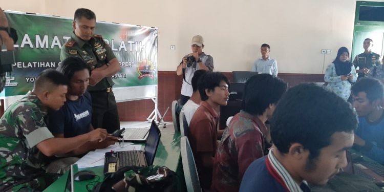 Danrem 032/Wirabraja Hadiri Pelatihan Orienteering Mapper di Sumbar Danrem 032/Wirabraja Hadiri Pelatihan Orienteering Mapper di Sumbar
