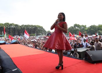 Penampilan Maria Idol Memukau Ribuan Massa Pada Kampanye Akbar Djoss di Asahan