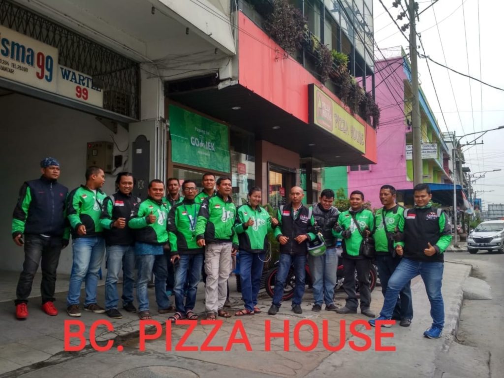 Keluarga Besar Driver Go Ride Siantar-Simalungun Peduli Musibah Kebakaran