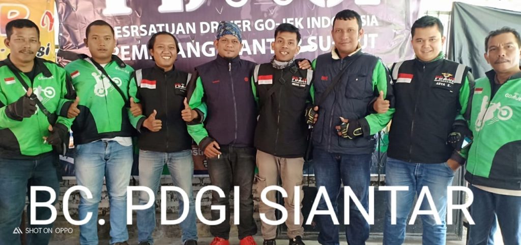 Keluarga Besar Driver Go Ride Siantar-Simalungun Peduli Musibah Kebakaran Keluarga Besar Driver Go Ride Siantar-Simalungun Peduli Musibah Kebakaran
