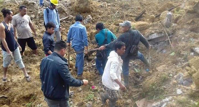Longsor Timpa Empat Rumah di Tobasa, Delapan Orang Meninggal Longsor Timpa Empat Rumah di Tobasa, Delapan Orang Meninggal