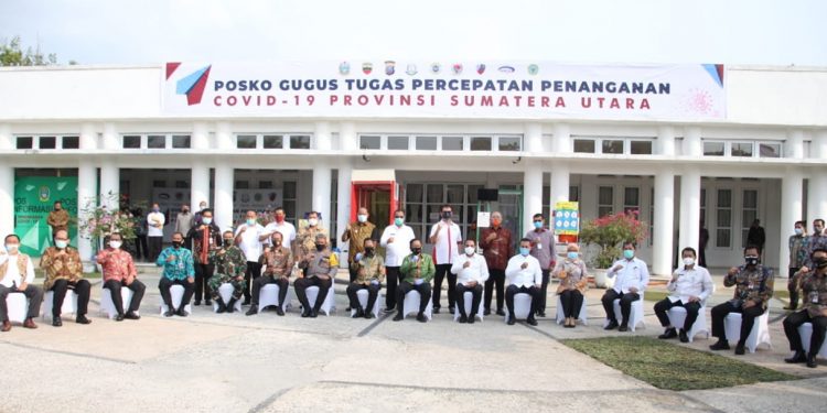 Walikota Siantar Rapat Bahas Kesiapan Pilkada Bersama Mendagri dan Menko Polhukam di Medan