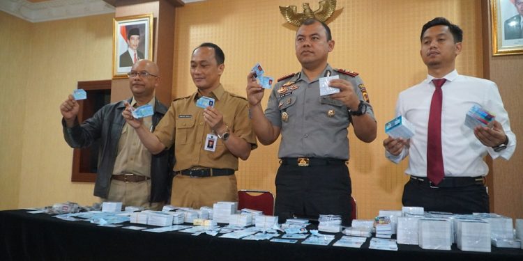 Viral Ribuan KTP Elektronik Tercecer. Ini Hasil Penyelidikan Polres Bogor...