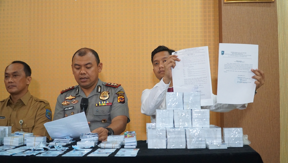 Viral Ribuan KTP Elektronik Tercecer. Ini Hasil Penyelidikan Polres Bogor...